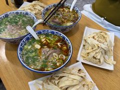 -八百里牛肉汤(盖饭·锅贴·万象城店)