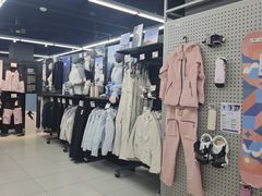 -迪卡侬(高新万达店)