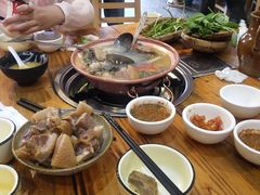 -阿婆情腊排骨火锅(金虹路店)