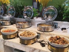 -金滏山·烤肉海鲜火锅自助(襄阳万达店)