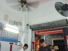 -陈老添美食店(宝华路店)