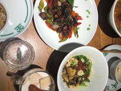-一坐一忘云南菜(嘉里中心店)