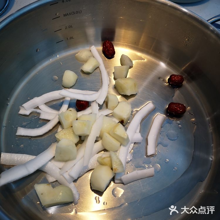 可以说是我在三亚吃的椰子鸡好吃排名前三名