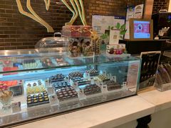 面包甜点陈列柜-GODIVA(万象城店)