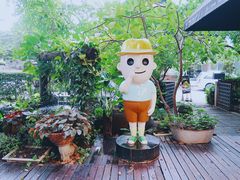 -莓园冰淇淋店