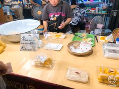 -席娜卡琳火车铁道夜市