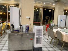 -鹏城人家海鲜酒家·23年老字号(较场尾店)