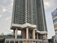 -东荟城名店仓