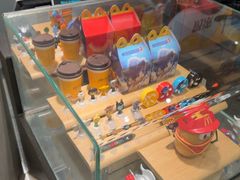 -麦当劳(展览路店)