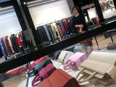 -GIVENCHY(佛罗伦萨小镇奥莱店)