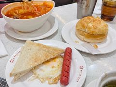 -香港新发烧腊茶餐厅(水围店)