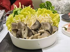 -红鼎豆捞·非遗鲍皇汤火锅(宝丰路店)