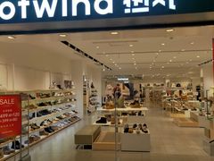 -hotwind热风(世纪东方广场店)