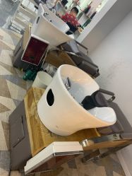 -茶发Salon·烫发染发理发