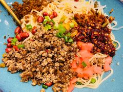 贵州肉臊拌面-贵凤凰贵州米粉(五道口店)