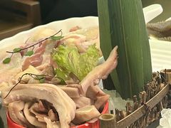 -洪氏嗨捞·广东猪肚鸡·椰子鸡火锅(西咸万象城店)