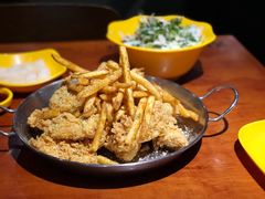 酥脆原味无骨炸鸡配薯条+沙拉-BHC炸鸡(明洞总店)