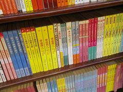 -新华书店(泉城路店)