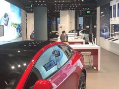 -TESLA 特斯拉(上海太古汇体验店)