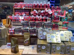 零售区-盒马鲜生(宝地店)