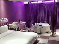 picture-天鹅恋主题酒店(光谷广场步行街店)