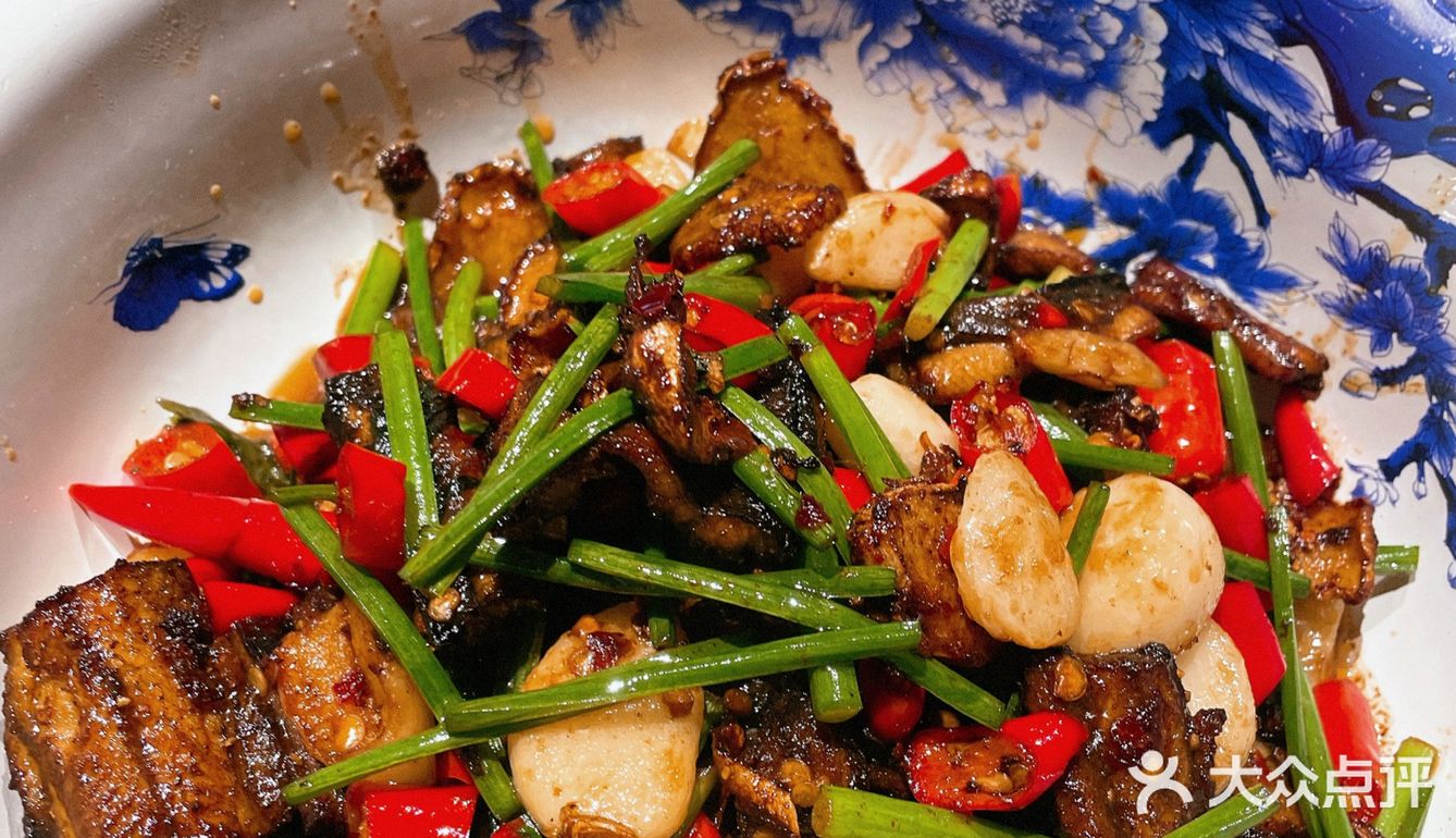广州美食探店|这是一家有集市的湘菜土鸡馆