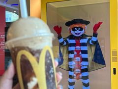 -麦当劳(中二横路店)