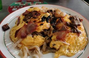 Black Truffle Three Treasure Sliding Egg Rice Noodles