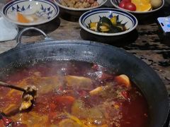 -旧街市鲜货老火锅(大光路店)