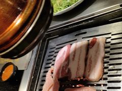 -臻牛烤肉