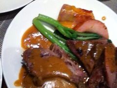 -荣誉国际酒店-云顶旋转餐厅