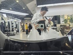 -U·NI SALON 造型