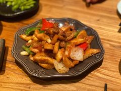 家乡囊炒肉-阿里家Miss Ali·烤肉酒馆by MIG