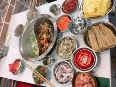 -憨铁匠老火锅(龙岗万科里店)