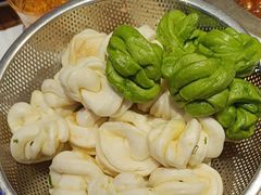 -山河屯铁锅炖(绥望路店)