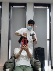 -TOP HAIR SALON