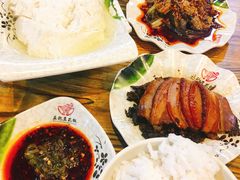 -丘艳豆花饭(国泰广场店)