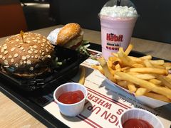 -The Habit Burger Grill 哈比特汉堡(复兴soho店)