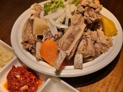 手抓羔羊肉-天山醉美·新疆餐厅(富华里店)