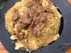 牛肉炒凤凰米粉-唔止卤嘢·潮州府城菜(鹭江店)