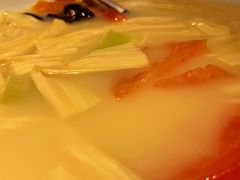 浓汤煮鲜腐竹-汤城小厨•粤菜•靓汤(金宝街店)