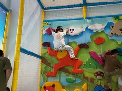 -蒙特利亲子乐园