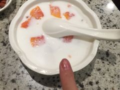 牛奶木瓜桃胶-温粥人(春晖路店)