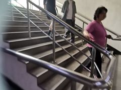 -上海体育馆(地铁站)
