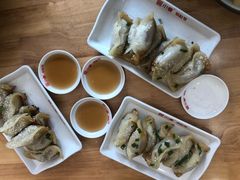 -小姜锅贴(凤凰街店)