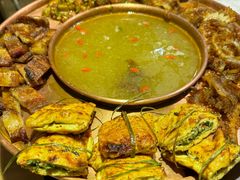 围炉烧烤小火锅-纳禾春.云南.版纳特色菜.傣味手抓饭(南亚店)