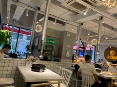 大堂-么肆烤肉·中式自助·烤肉大排档(街道口季佳PAI店)