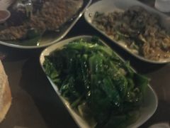 -东海岸人工湖美食村