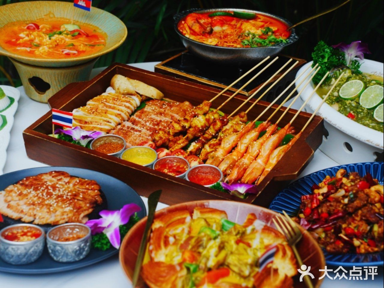 来版纳[泰椰天香]就能尝遍六国料理!🎉