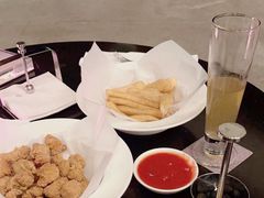 -亚龙湾喜来登·美景台大堂吧